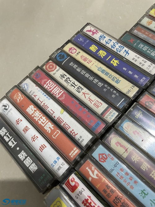 2323.4.7出幾組老大陸磁帶 一個松下cd機 家電交易區(qū)