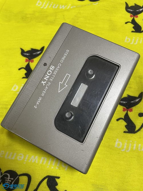 出幾個索尼wm 2磁帶機 愛華v16耳機 cd機配件等 家電交易區(qū)